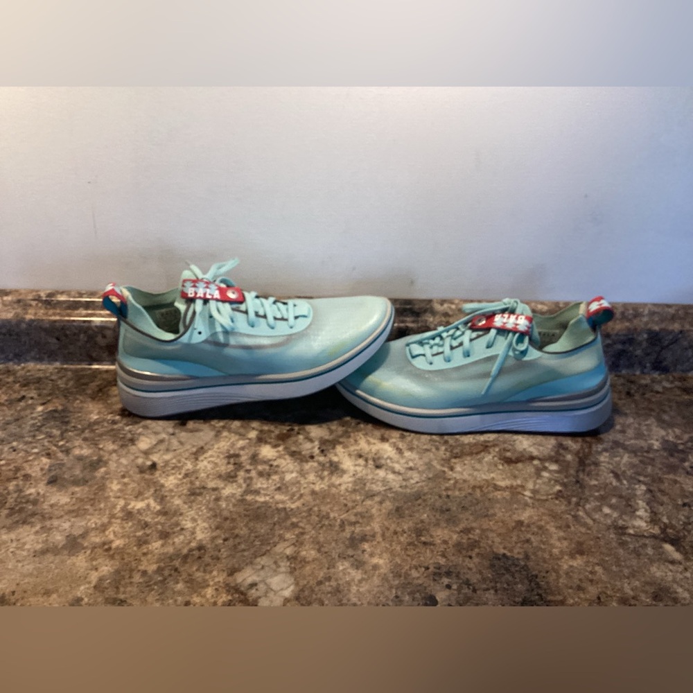 Bala Twelves Unisex Nursing Comfort Blue Women’s 10.5 Men’s 9.5